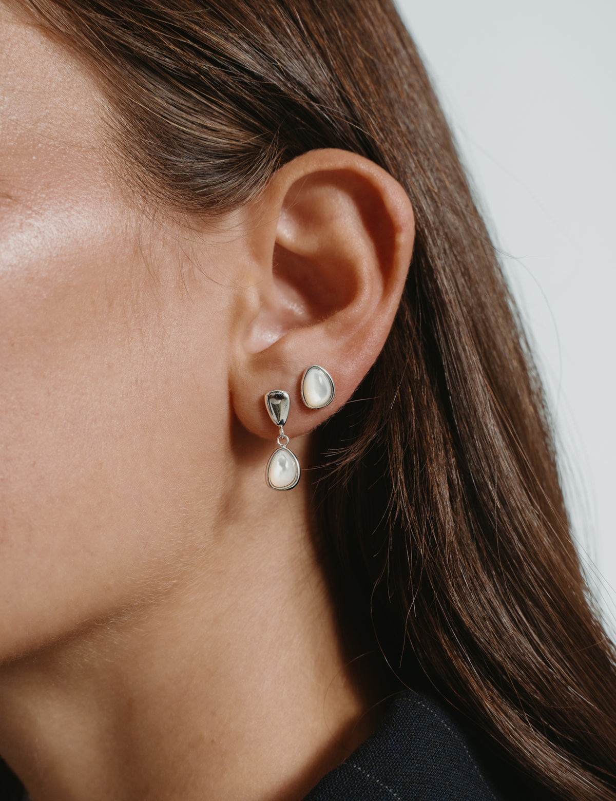 Pendientes colgantes de magnolia blanca