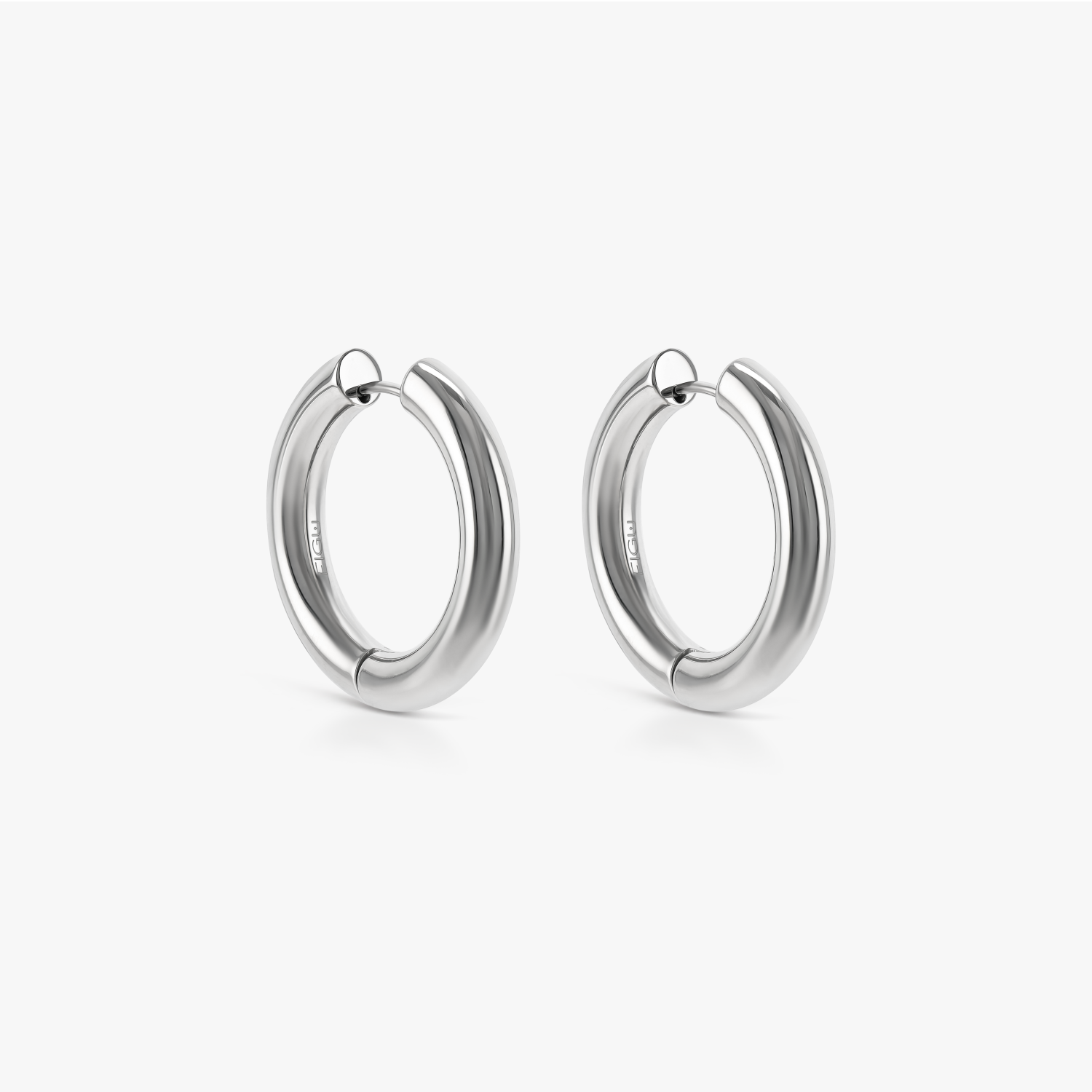 Cloe Tiny Hoops