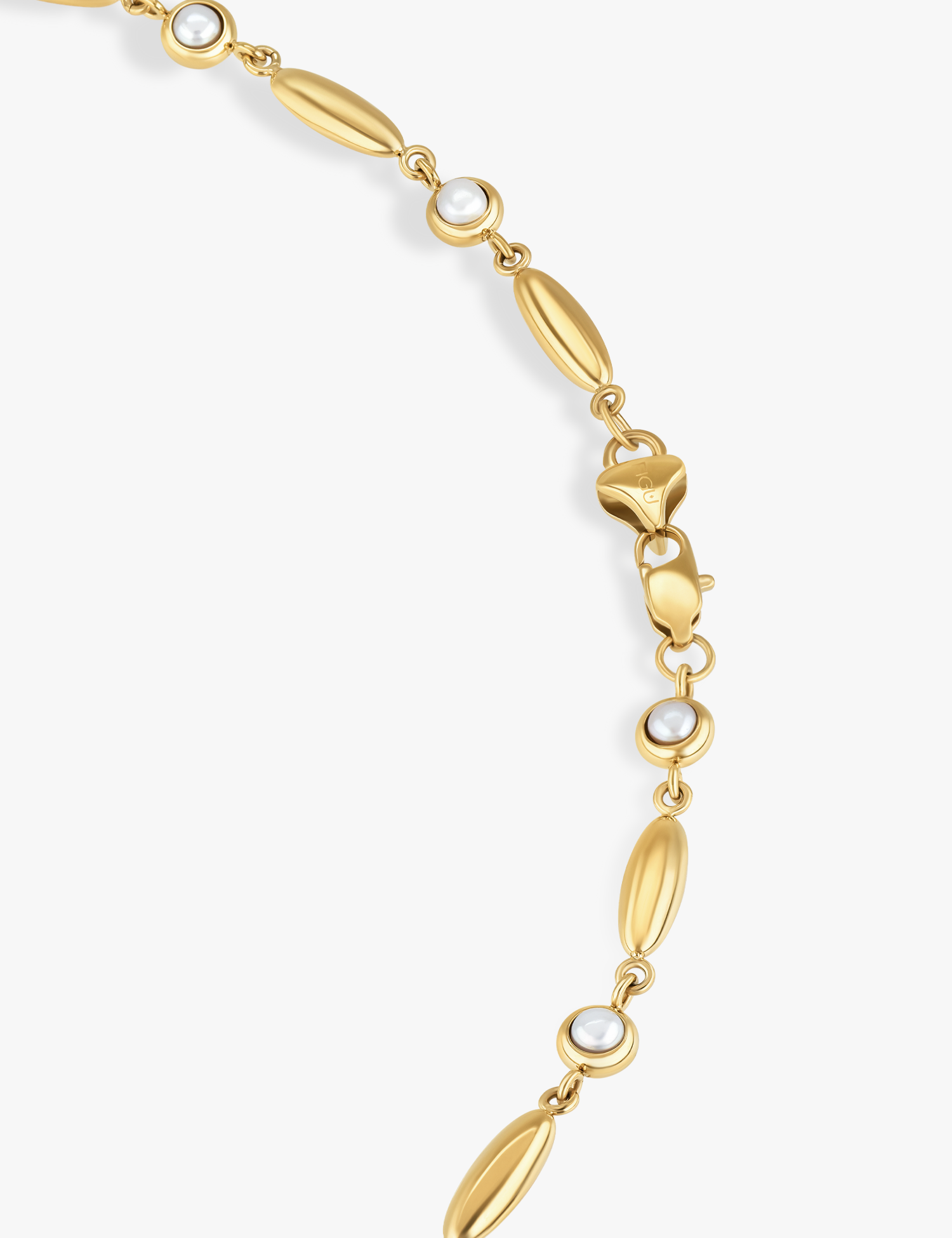 Alba Necklace