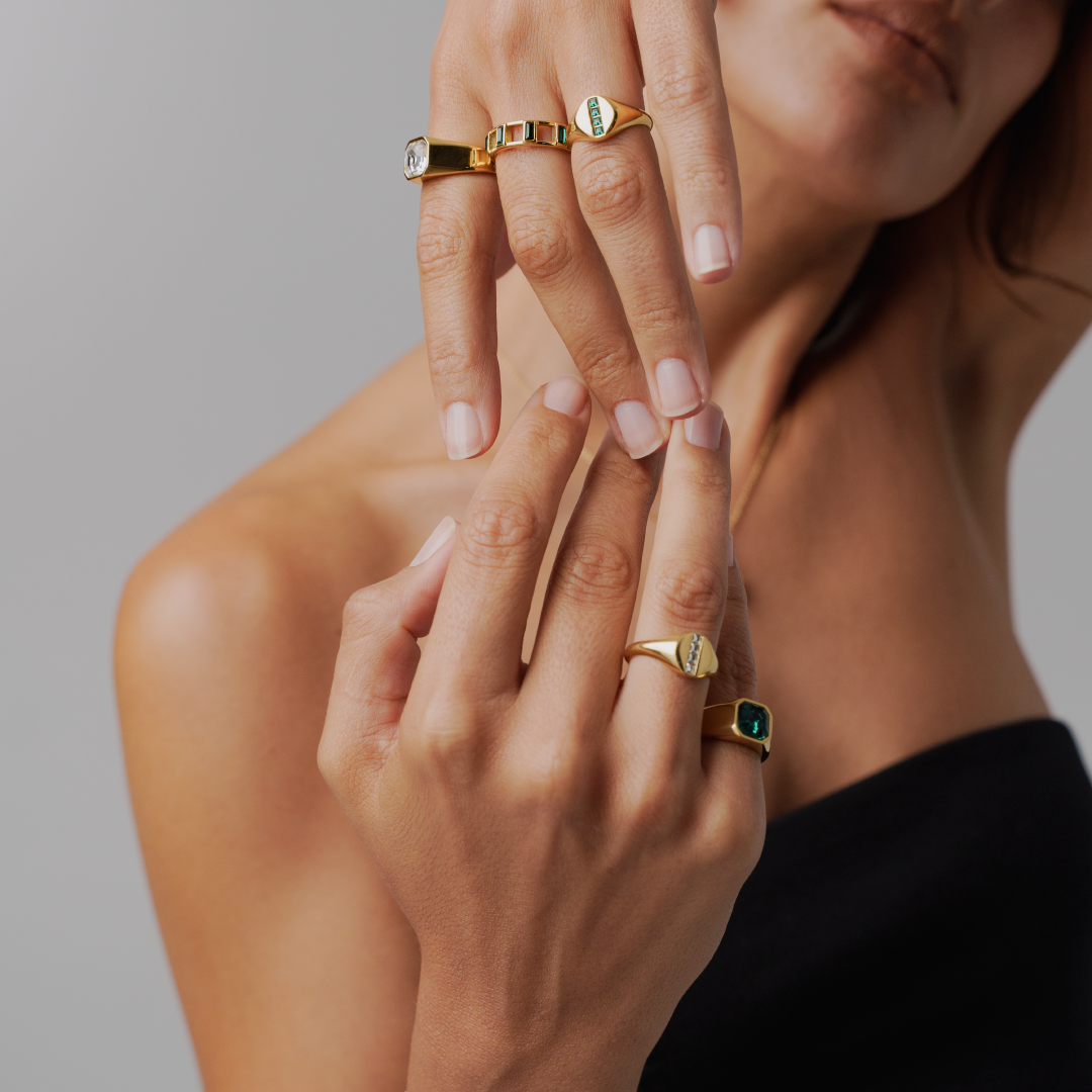 Round Signet Crystal Ring