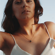 Collar de cristal cuadrado