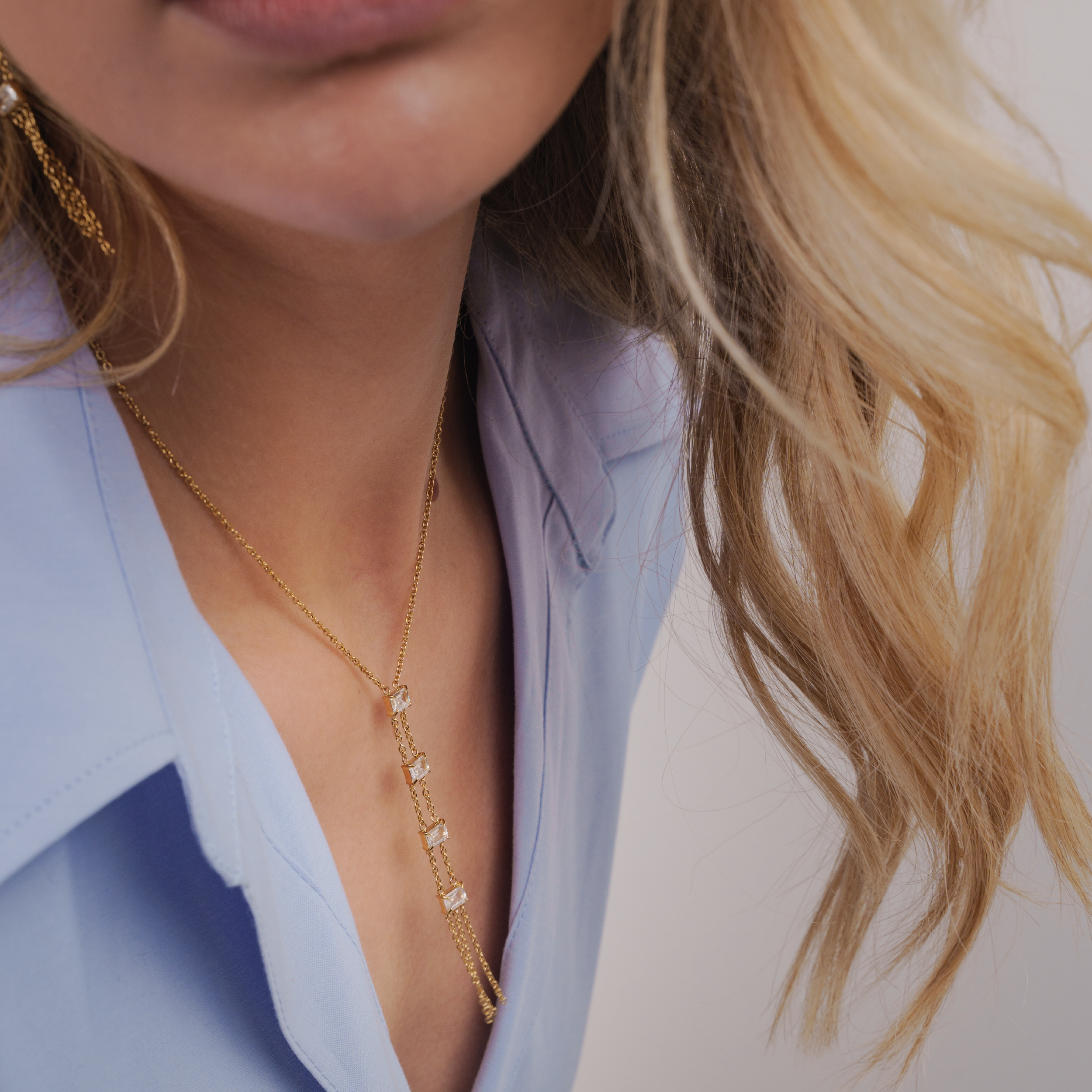 Collar vertical de cristal