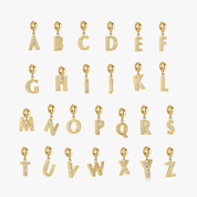 Charm con letra pavé