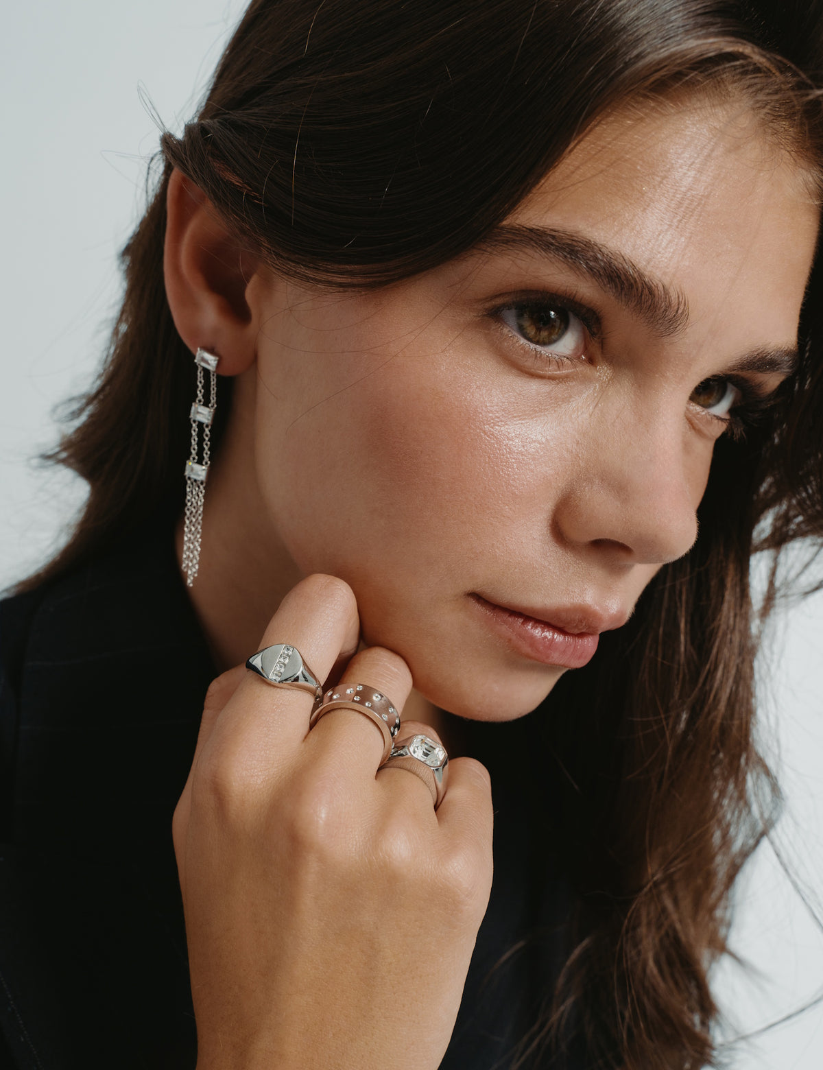 Anillo de cristal con sello redondo