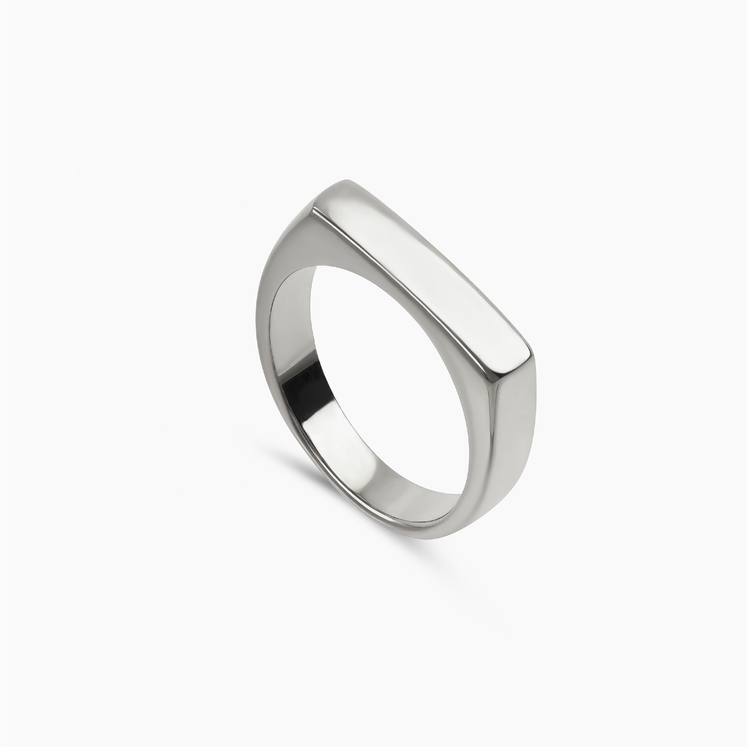 Hera Engravable Ring