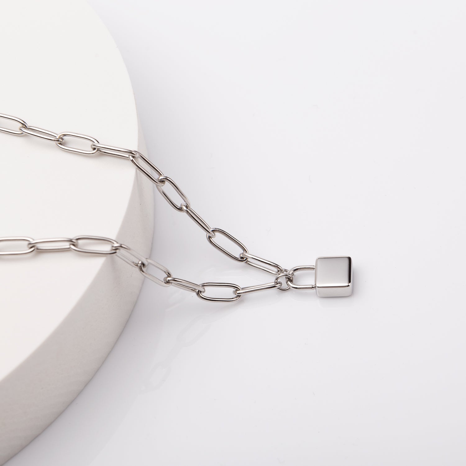 Margarida Engravable Necklace